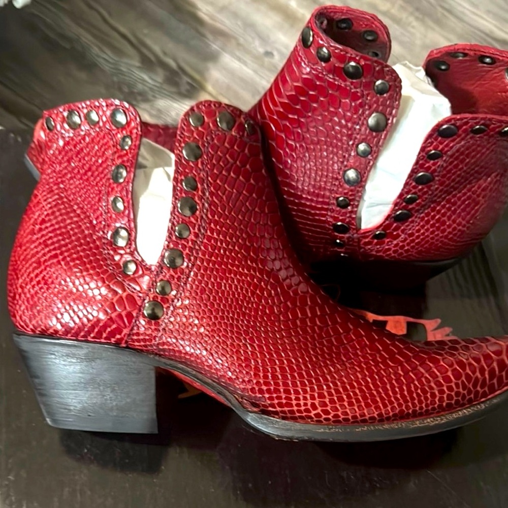 Freebird Bird Cage Red
